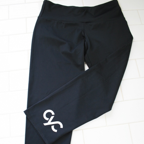 Onzie Pants - Cycling/Yoga Onzie Crop Leggings from CYC Austin